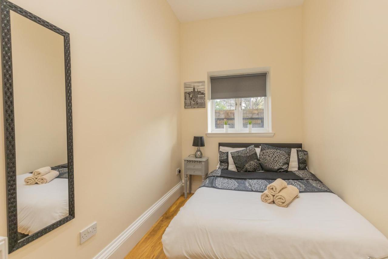 New 3-Bedroom Apartment Close To City Centre Edinburgh Ngoại thất bức ảnh